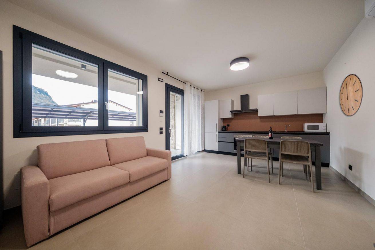Cały apartament, Apartament wakacyjny dla 4 osób z balkon/ taras in Garda, Góry Garda