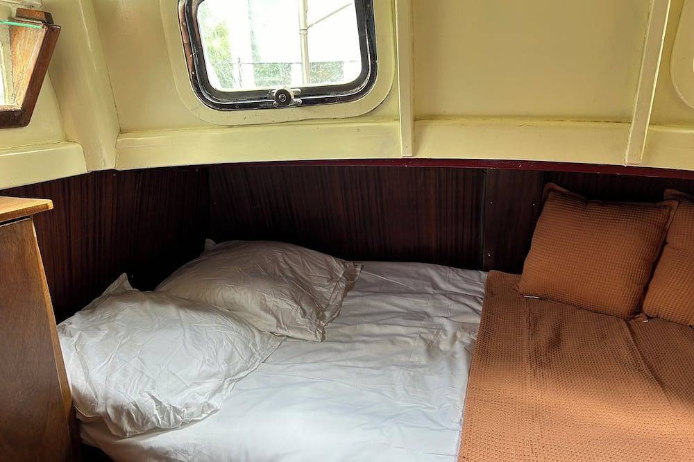 Séjour insolite sur un bateau au pays des impressionnistes in Louveciennes, Yvelines