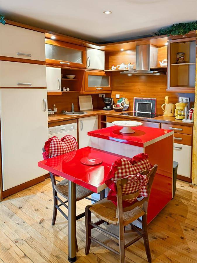 Location de vacances pour 4 personnes, avec vue et balcon à Laroquebrou - 3