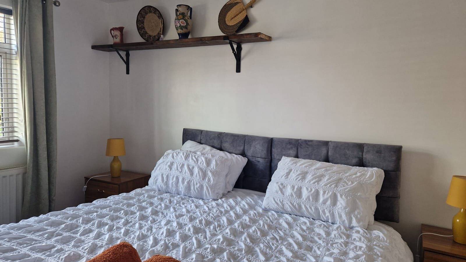 Amani 2-Bed Bungalow - Sleeps 4 - Pet Friendly in Durham, County Durham