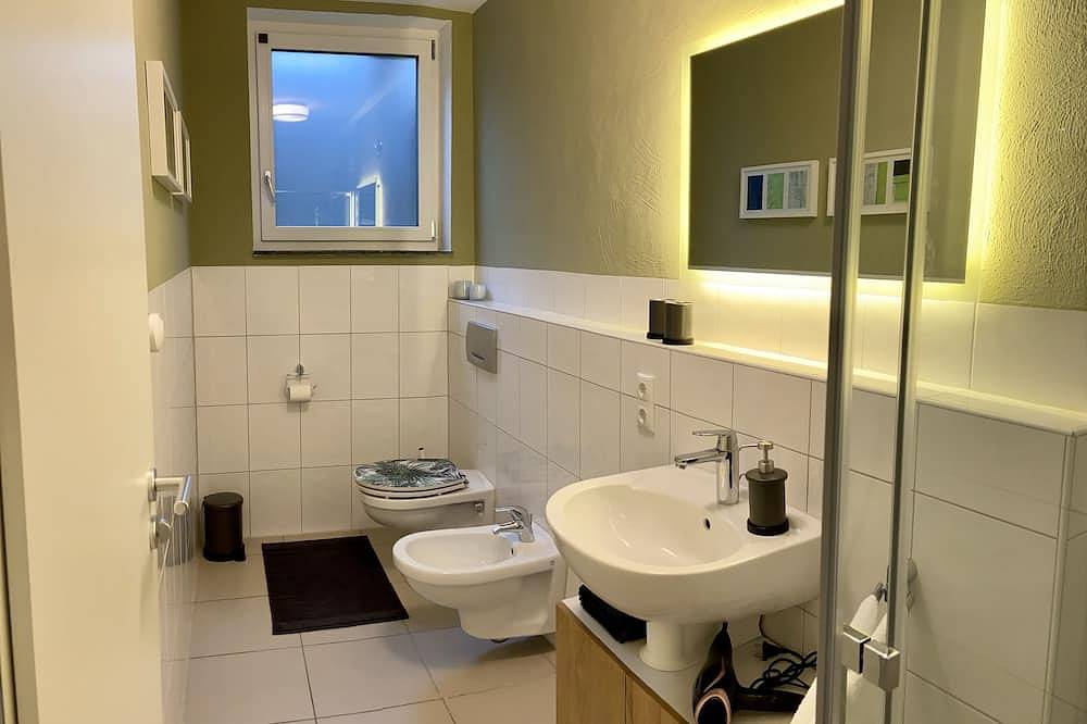 Ganze Wohnung, Roosartige Ferien - Ferienwohnung Im Hanswieschen - Bacharach Oberwesel - in Oberwesel, Mittelrhein