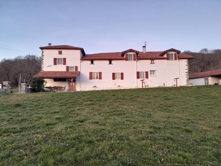 Appartement de vacances pour 5 personnes, avec Balcon et Terrasse ainsi que Jardin et Vue
