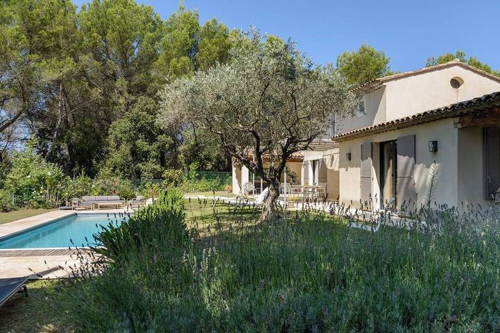 Villa pour 8 personnes, avec terrasse et jardin - 1