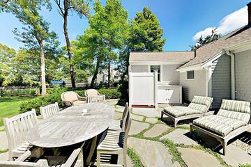 Vacation House for 6 Guests in Barnstable, Cape Cod, Picture 2