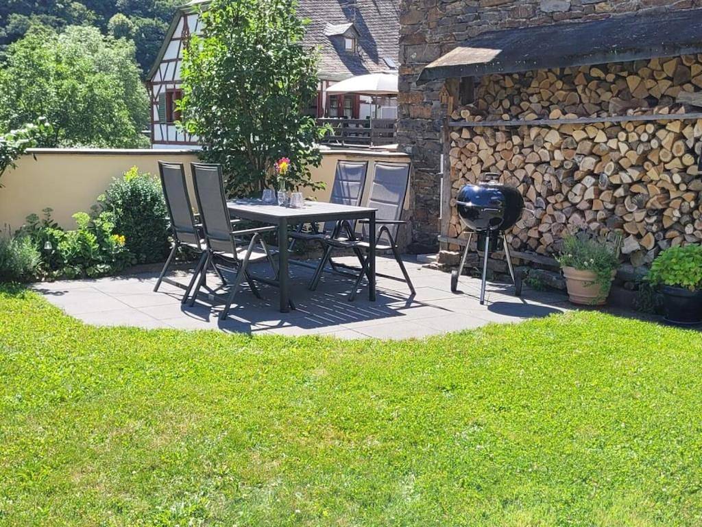 Holiday apartment in Moselkern with barbecue in Burg Eltz, Moselkern