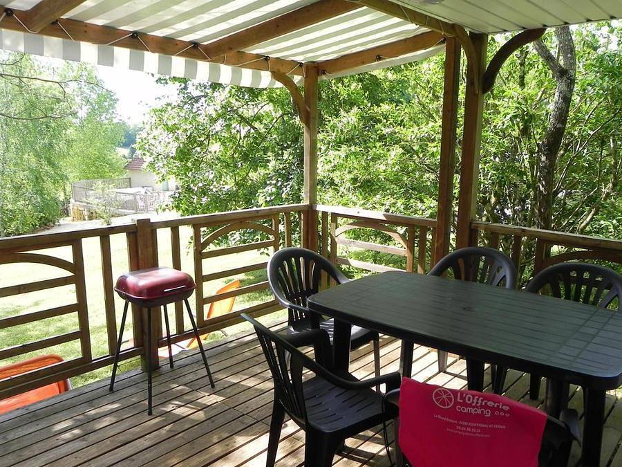 Camping L'Offrerie - Dordogne - Périgord noir - Mobilhome 5 personas - Casa móvil «Grand Confort Loggia», 32 m², 2 dormitorios - Llegada los domingos en julio y agosto in Rouffignac-Saint-Cernin-de-Reilhac, Périgord Noir