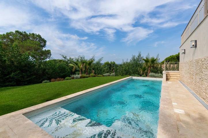 Villa pour 8 personnes, avec piscine ainsi que vue et jardin à Saint-Tropez - 3