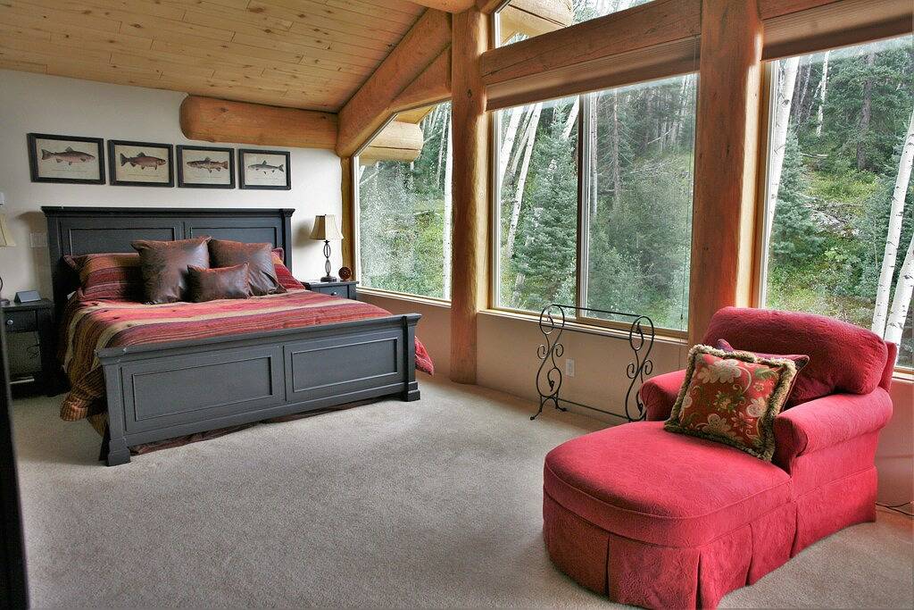 Wunderschönes Haus mit Whirlpool und privatem Teich, nur 3 km vom Skigebiet Purgatory entfernt in Purgatory