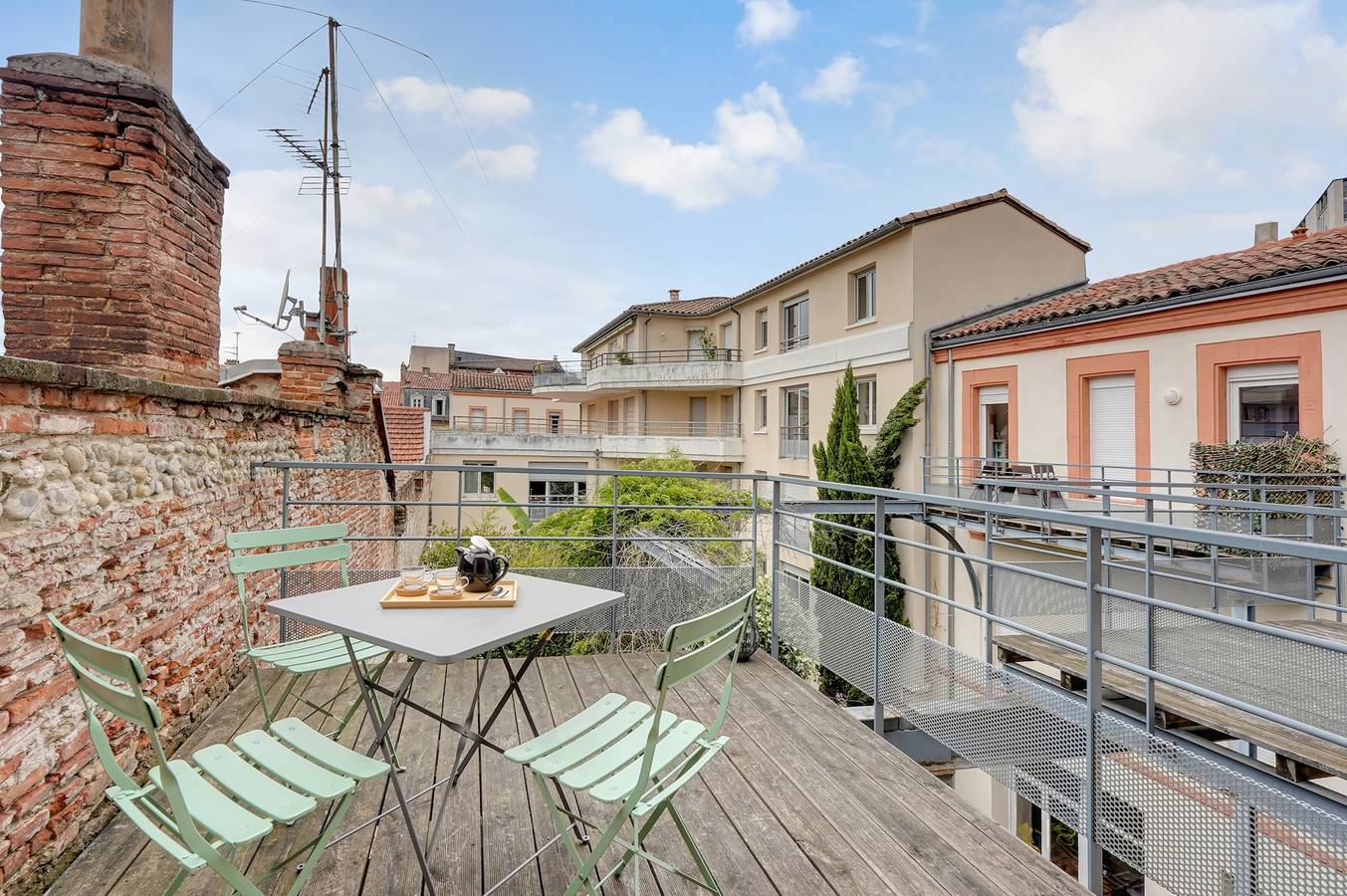 Appartement entier, Appartement de vacances pour 3 personnes avec terrasse in Toulouse, Haute-Garonne