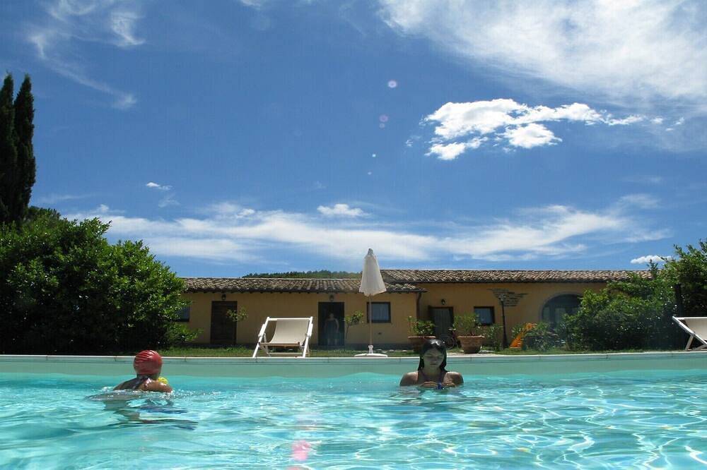 Idealer Aufenthaltsort für Gruppen zwischen Umbrien und der Toskana mit Salat Private Pool in Umbertide, Valtiberina