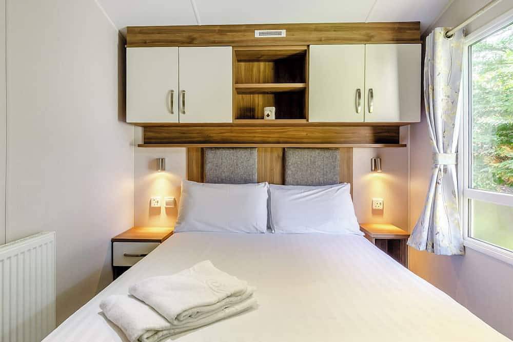 Silver Premium Caravan with parking in Cornwall