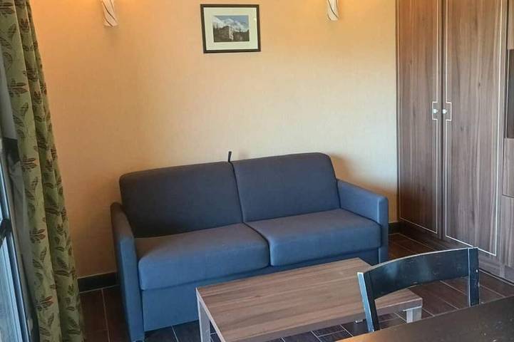 Ganze Wohnung, 1st floor, swimming pool, hammam, terrace, parking, tv, 27m², Pra Loup in Jausiers, Nationalpark Mercantour