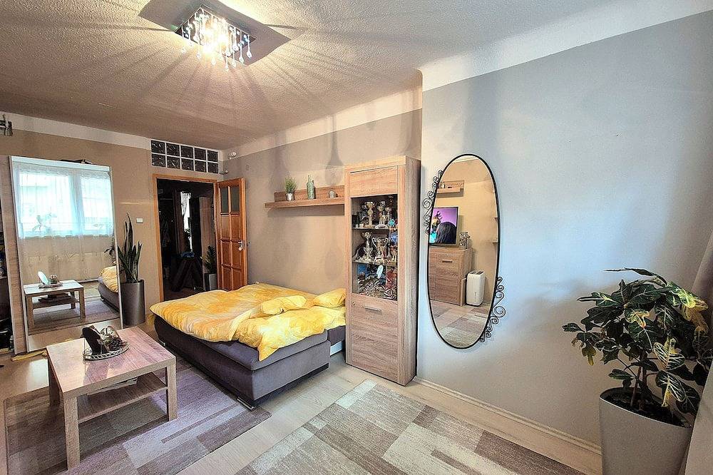 Hel lejlighed, Romantic cozy flat in the city center in Budapest, Central Ungarn