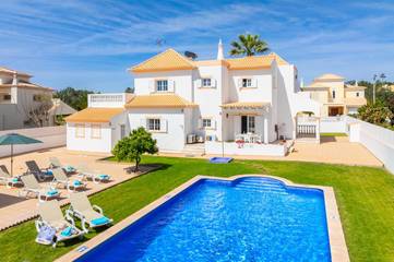 Villa voor 8 Personen in Guia, Faro District, Afbeelding 2