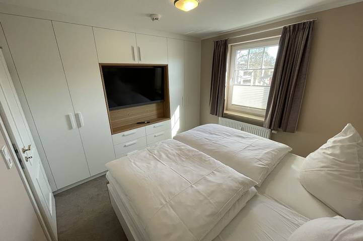 Appartement entier, Meilleur Prix !!!! 7 = 6 en début, basse, fin de saison !!!! in Binz, Région de Rügen