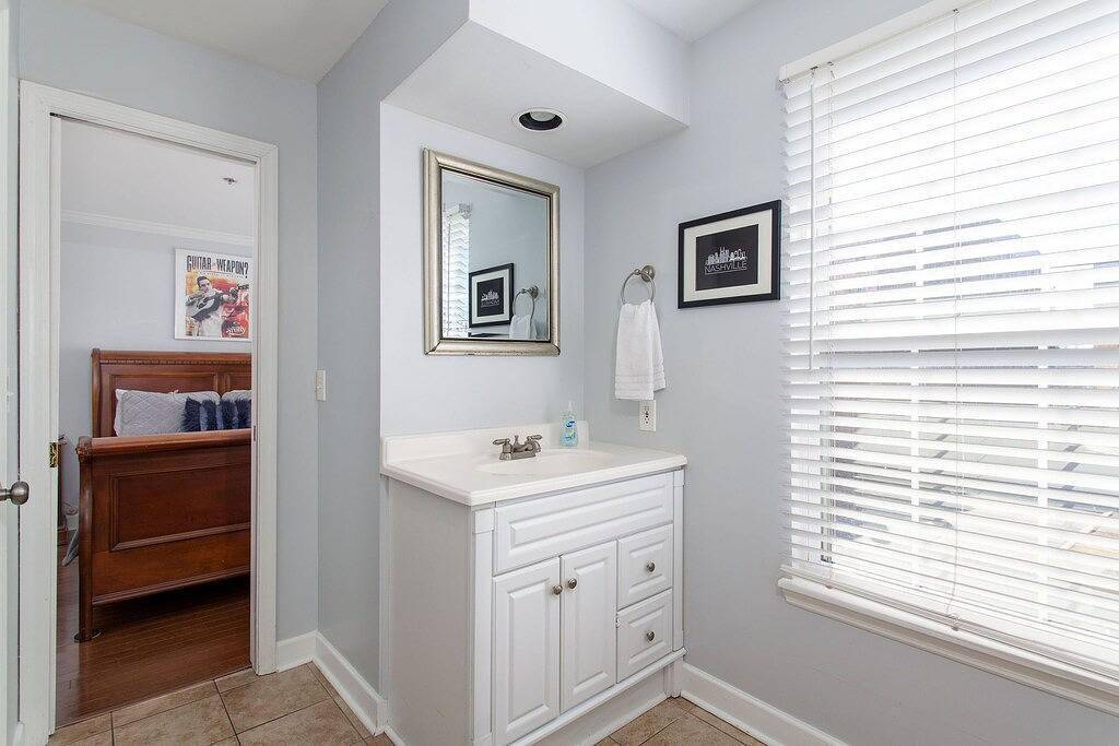 Ganze Wohnung, Gemütlich in der Stadt. Zu Fuß zum Music City Center & Bars in Nashville, Tennessee