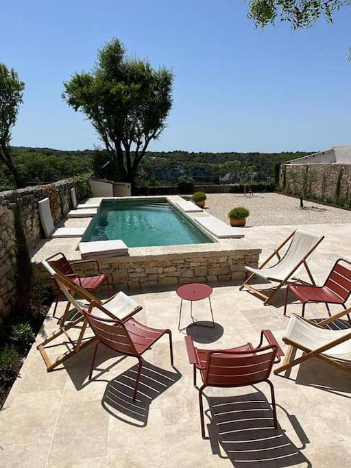 Location de vacances pour 14 personnes, avec piscine ainsi que vue et jardin à Venasque - 2