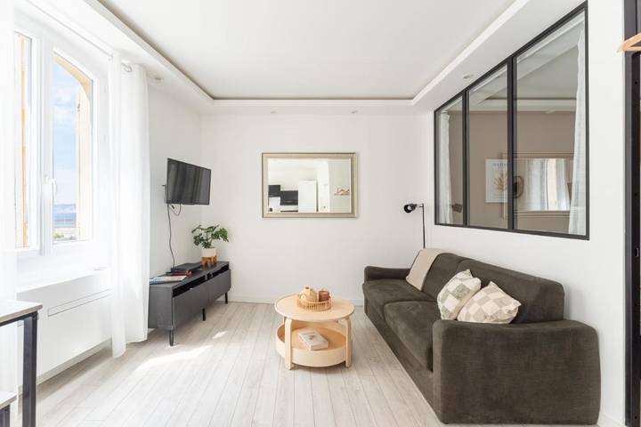 Gîte pour 4 personnes, avec vue dans Basilique De Sainte Marie Majeure La Major Marseille