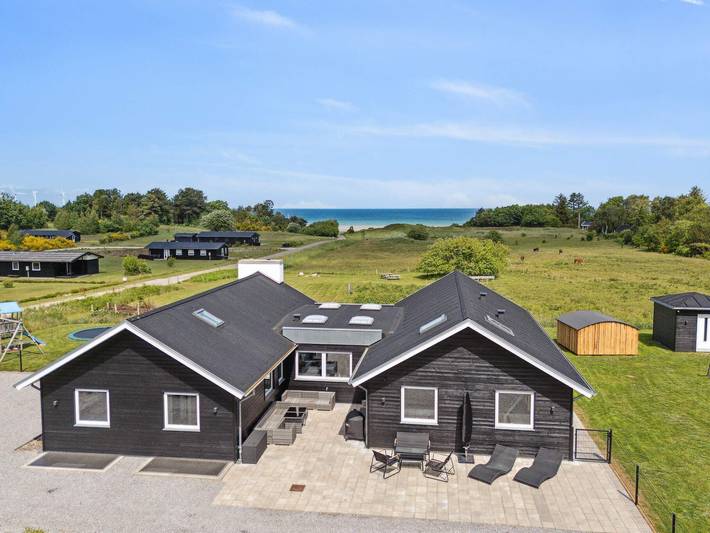 Ferienhaus für 20 Personen, mit Terrasse und Pool sowie Sauna in Bønnerup Strand - 2