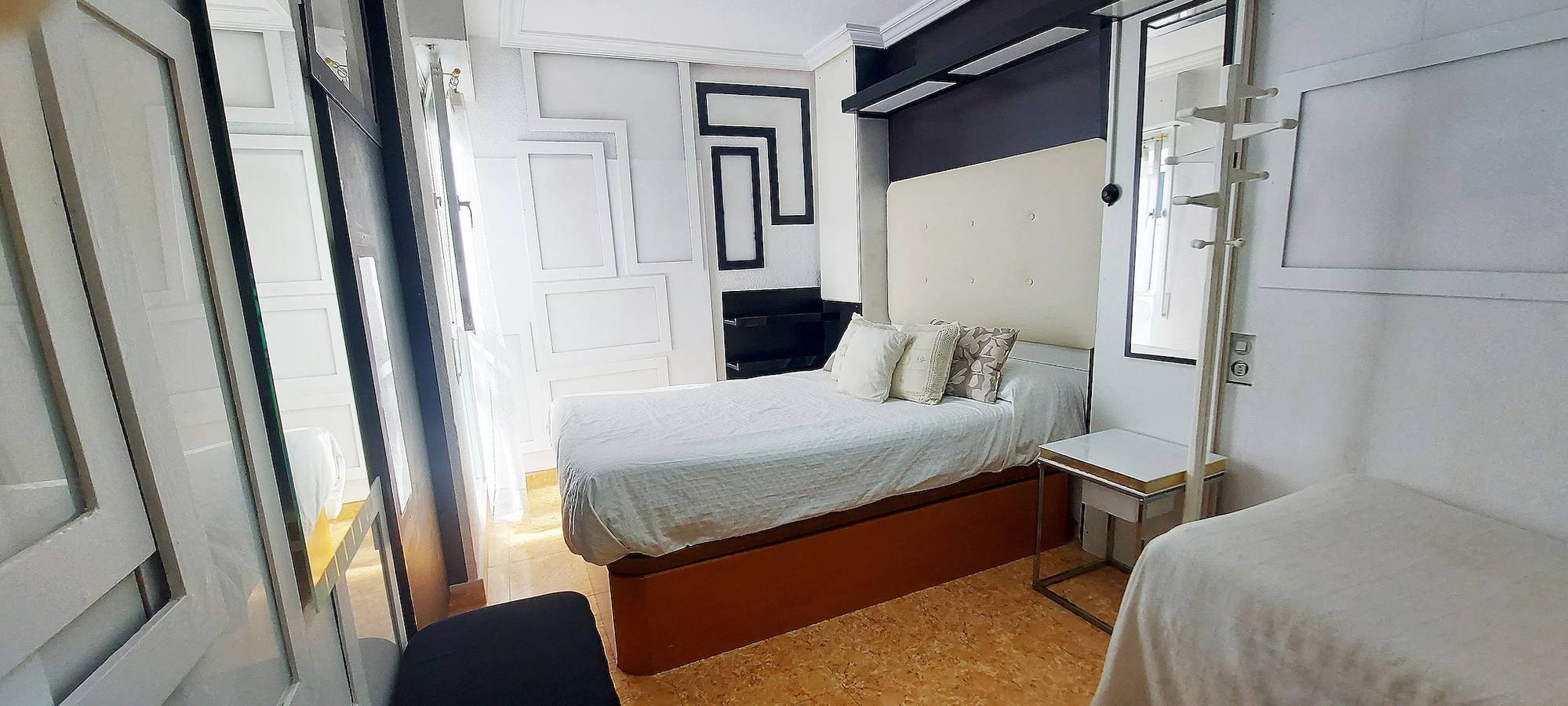 Entire apartment, Comfortable Apartment in Alicante, 78 m² with City View in El Barrio, Alicante
