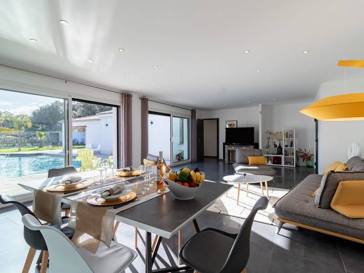 Location de vacances pour 6 personnes, avec jardin et terrasse à Le Plan-de-la-Tour - 3