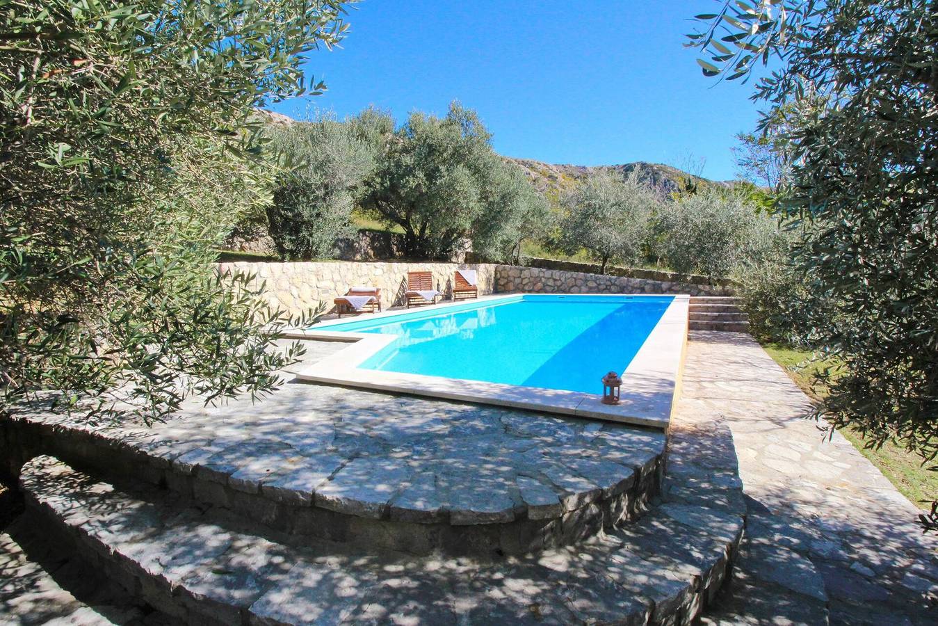 Holiday House Katarinini Dvori - with private Pool in Baška, Krk