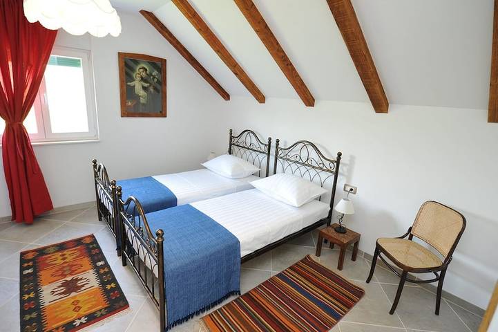 Villa in Tijarica mit privatem Pool in Makarska Riviera