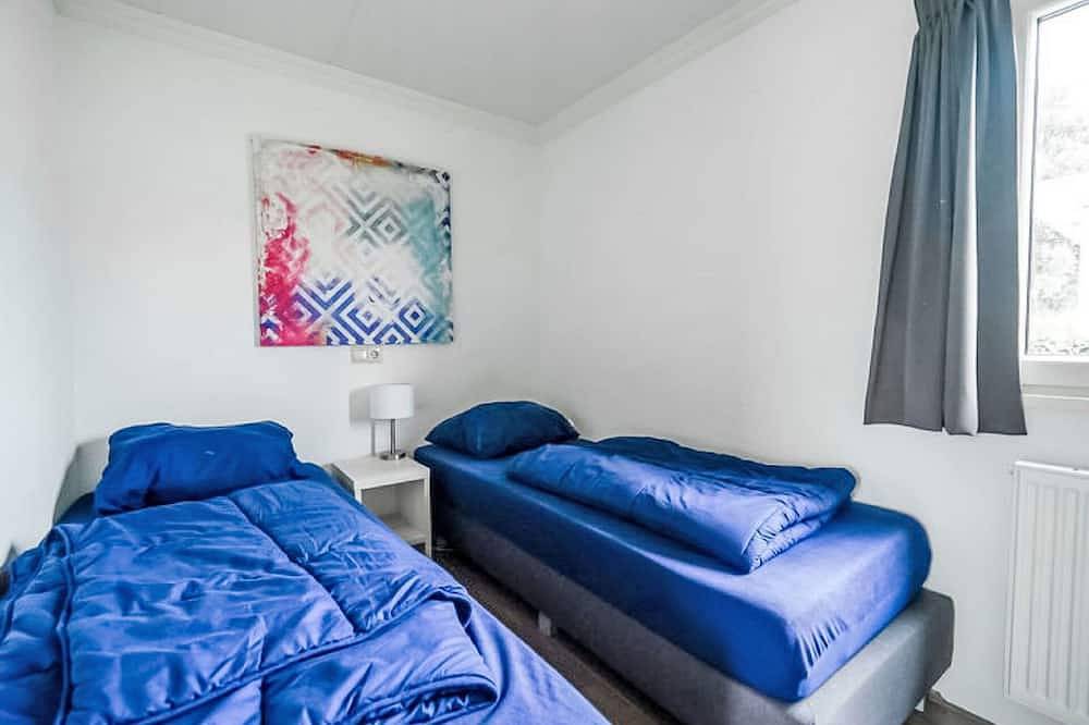 Atemberaubendes alleinstehendes Ferienhaus für 6 Personen mit  W-Lan, Pool, Tv und Terrasse in Dordrecht, Nationalpark De Biesbosch