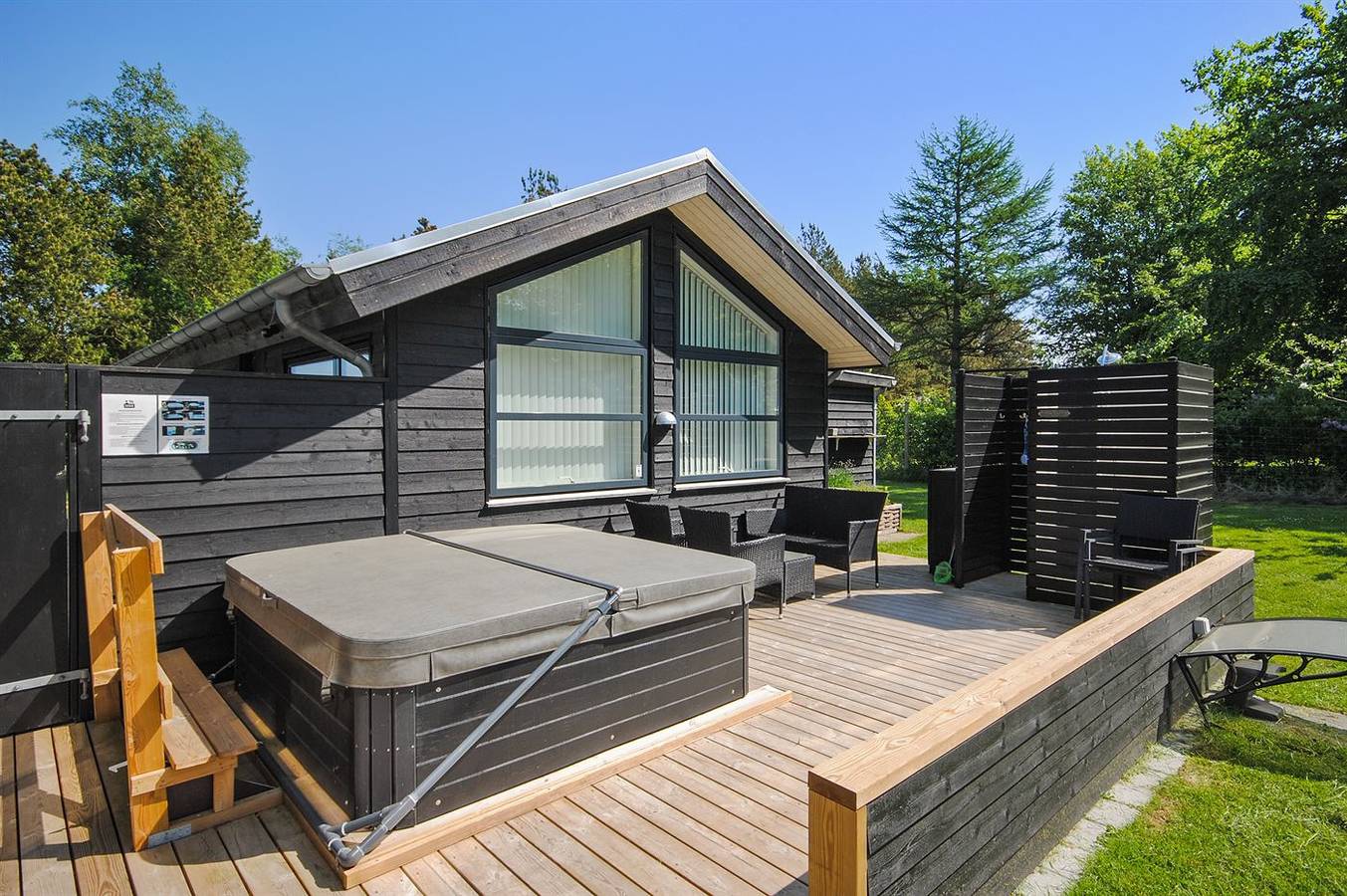 Awesome home in Roslev w/ Sauna, Wifi and Indoor swimming pool in Åsted, Limfjord in Westjütland