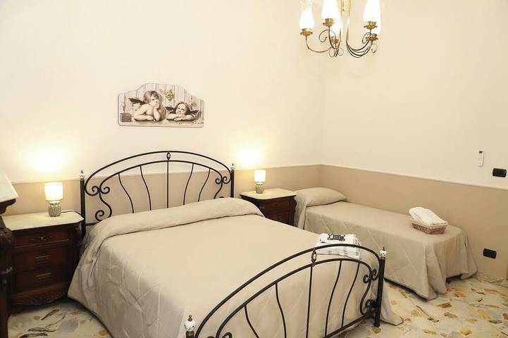 Apartamento entero, Paradiso dell'Etna: Cozy Apartment with a Balcony and Terrace Overlooking Mount Etna in Zafferana Etnea, Etna