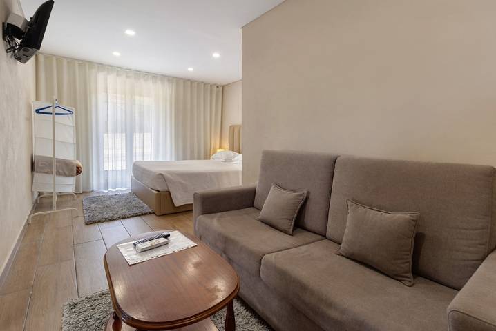 Entire apartment, Apartment 'D' with Mountain View, Wi-Fi and Air Conditioning in Vilar da Veiga, Gerês