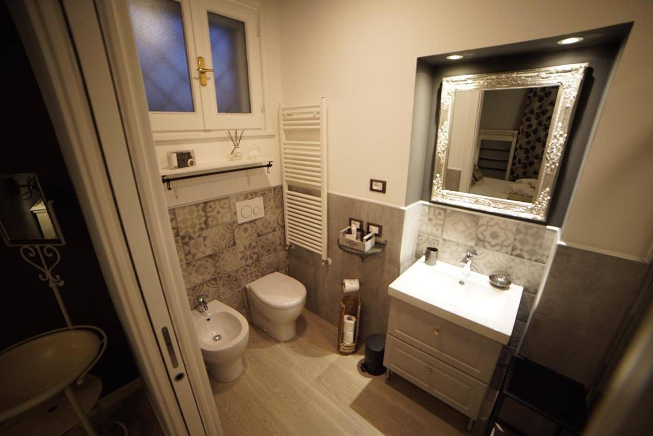 Double Room with Private Bathroom in Ravenne, Province de Ravenne