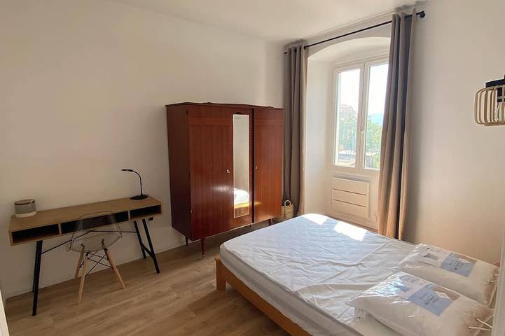 Ganze Wohnung, Magnifique Grand T2 neuf hyper center Corte, calme, 5 couchages, wifi, lave linge in Corte, Regionaler Naturpark Korsika