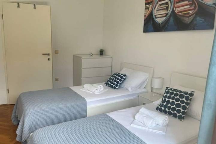 Appartement entier, Nouveaux appartements près de la mer in Trogir, Split-Dalmatie
