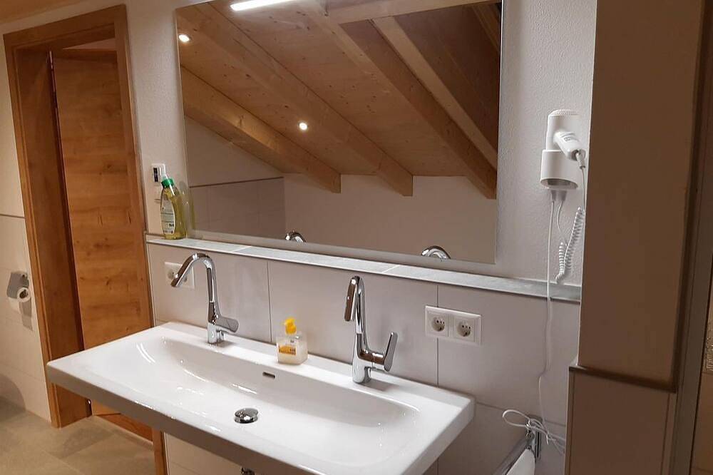 Ganze Wohnung, Breitenberg F*****/2 Schlafräume/Balkon - Landhaus Brunner \"Beim Veit\" in Hopferau, Bayerisch Schwaben