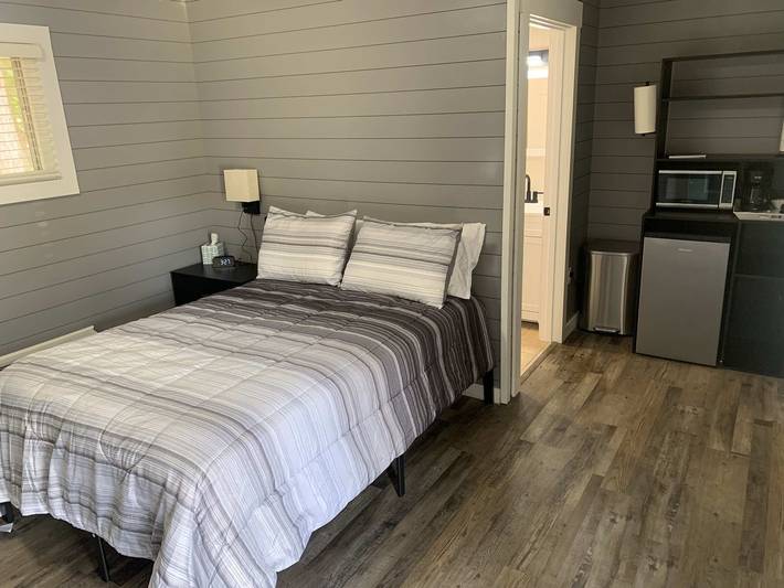 Vacation rental for 2 people, with terrace and yard in Lake Huron