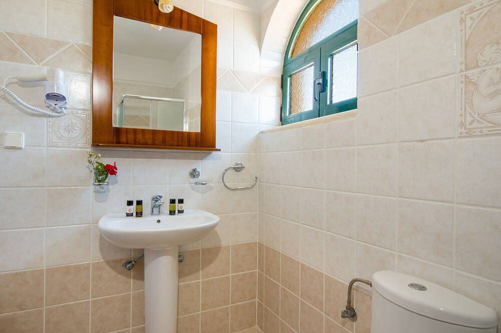 Ganze Wohnung, Skandalis Apartment with sea & pool view (Afrodite) in Chorafakia, Akrotiri (Chania)