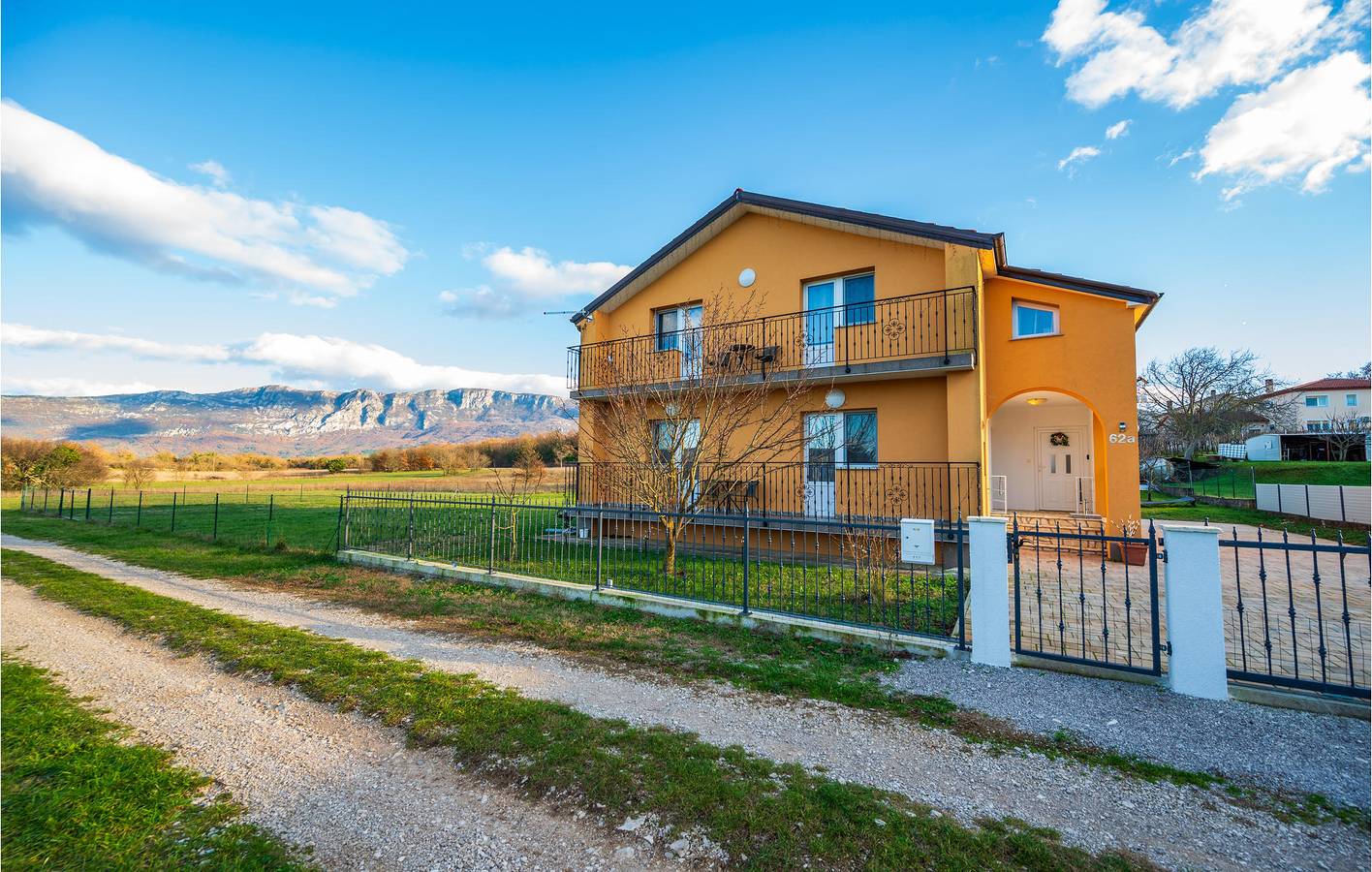 Appartamento vacanze a Chersano a partire da 93€ a notte