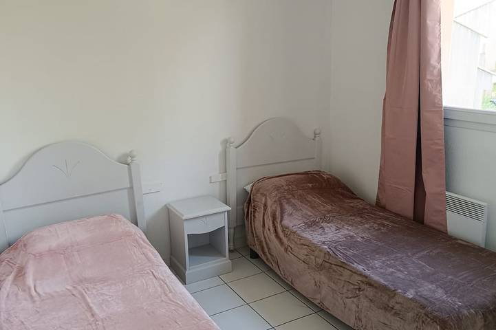 Location de vacances pour 8 personnes, avec piscine à Saint-Saturnin-lès-Avignon - 2