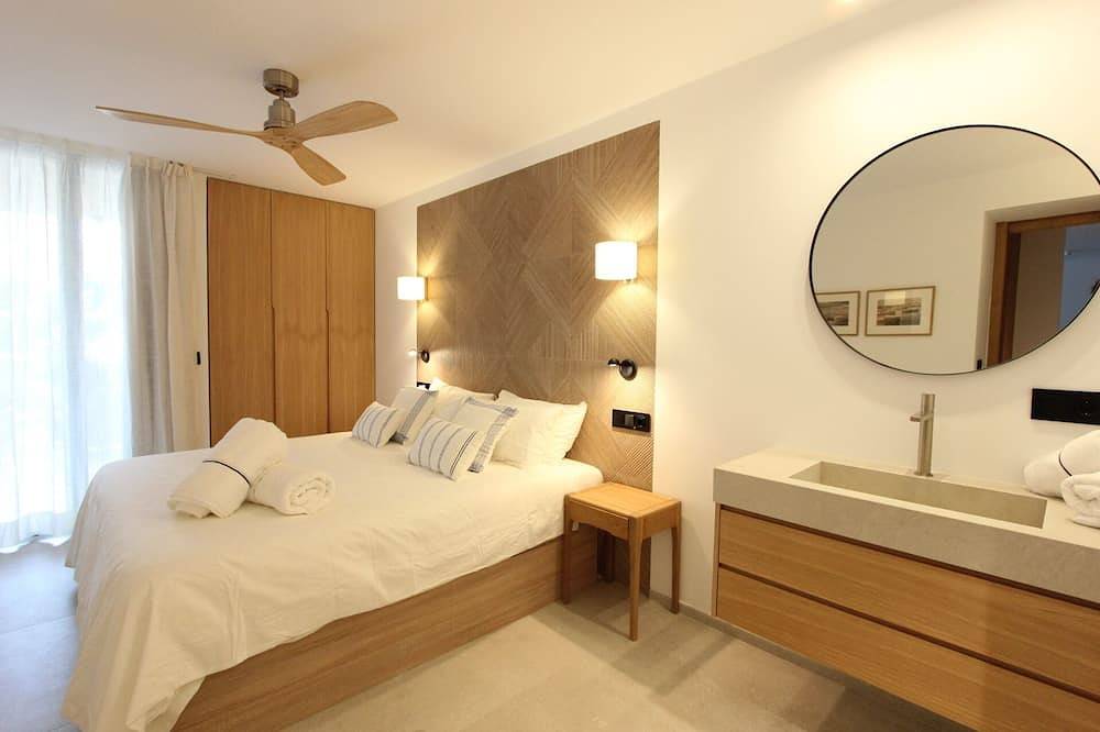 Ganze Wohnung, Apartamento de Lujo Enfrente del mar con Piscina in Santa Ponsa, Calvià