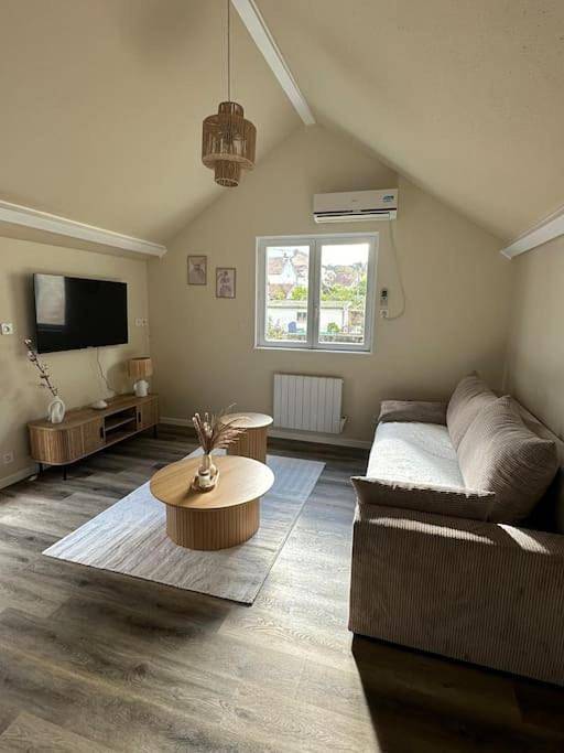 Appartement entier, One-Bedroom Apartment in Navenne, Haute-Saône