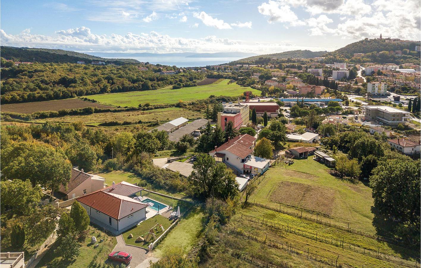 Moderne 2-Zimmer-Wohnung mit Pool, WLAN und Parkplatz in der Nähe des Stadtzentrums in Labin Stadt, Labin