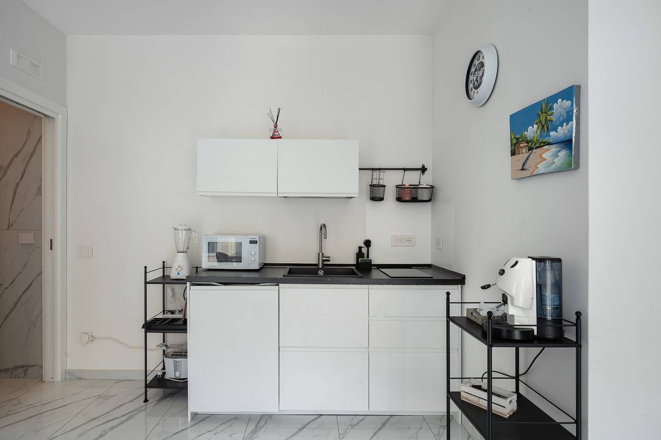 Ganze Wohnung, Ferienwohnung 'Deluxe - Zona Lungomare' mit Balkon, Wi-Fi und Klimaanlage in Neapel, Neapel Provinz