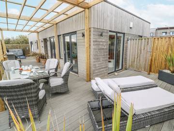 Lodge for 6 People in Portreath, Cornwall, Photo 1