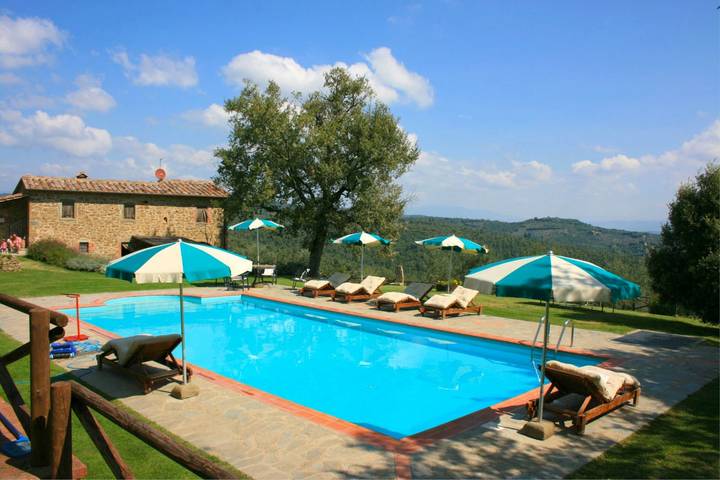 Casa vacanza per 8 persone, con Giardino e Piscina a Civitella in Val di Chiana