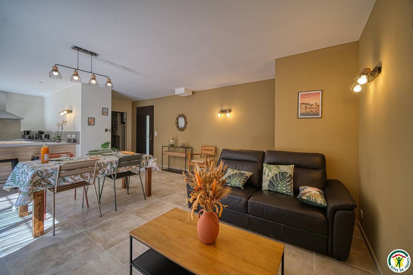 Gîte für 5 Personen mit Terrasse in Mirabel-aux-Baronnies, Nyons und Umgebung