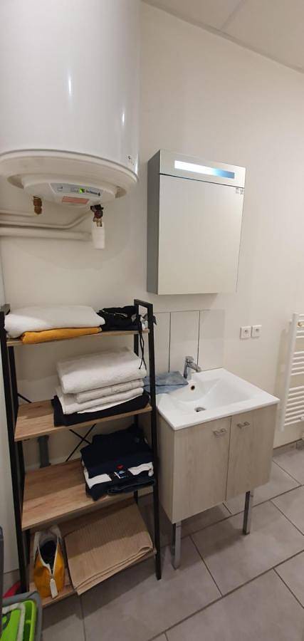 Appartement entier, Studio Hadda in Lempdes, Région de Clermont-Ferrand