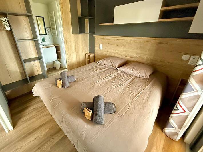 Mobil home pour 4 personnes, avec bassin pour enfant dans Séniergues - 4