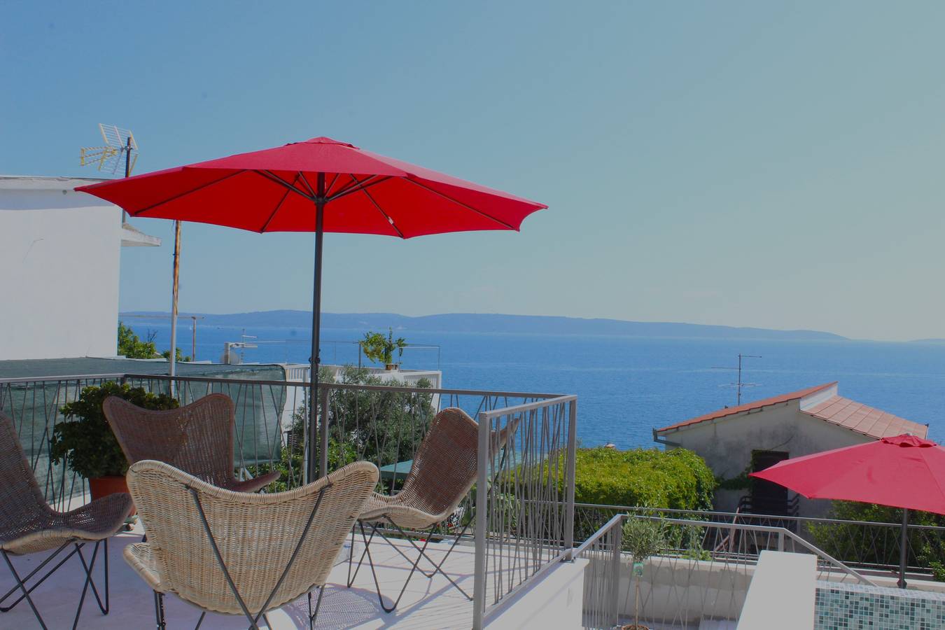 Geheel appartement, Heated infinity pool, family apartment with panoramic sea view a1 in Okrug Gornji, Čiovo