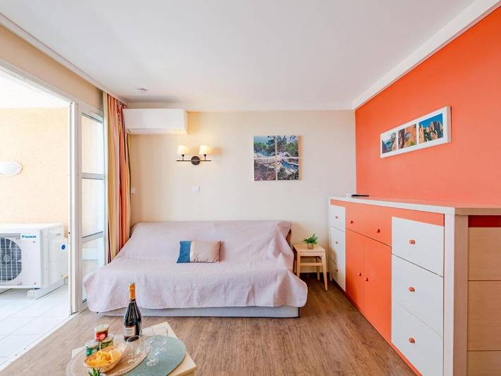 Gîte pour 6 personnes, avec jardin ainsi que piscine et terrasse dans Gare Du Dramont - 2